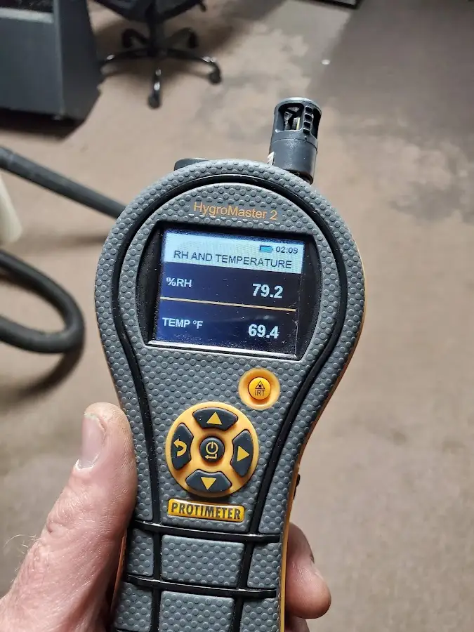 Moisture meter humidity assessment for Fire & Smoke Damage Restoration in Kingston